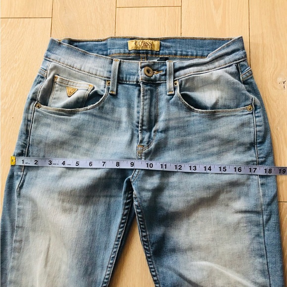 Guess Vermont Slim Light Wash Jeans Size 30x32 - Picture 4 of 13